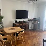 Arc De Triomphe Couette-café 4*